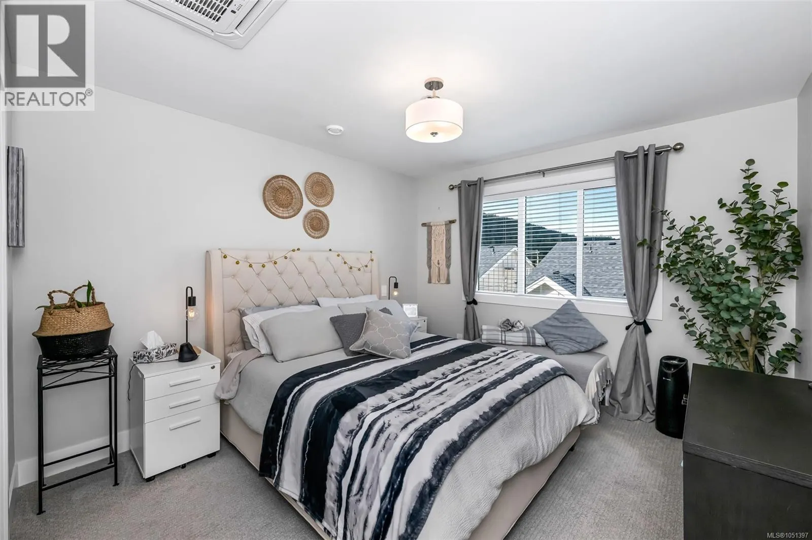 1489 Stella Lane