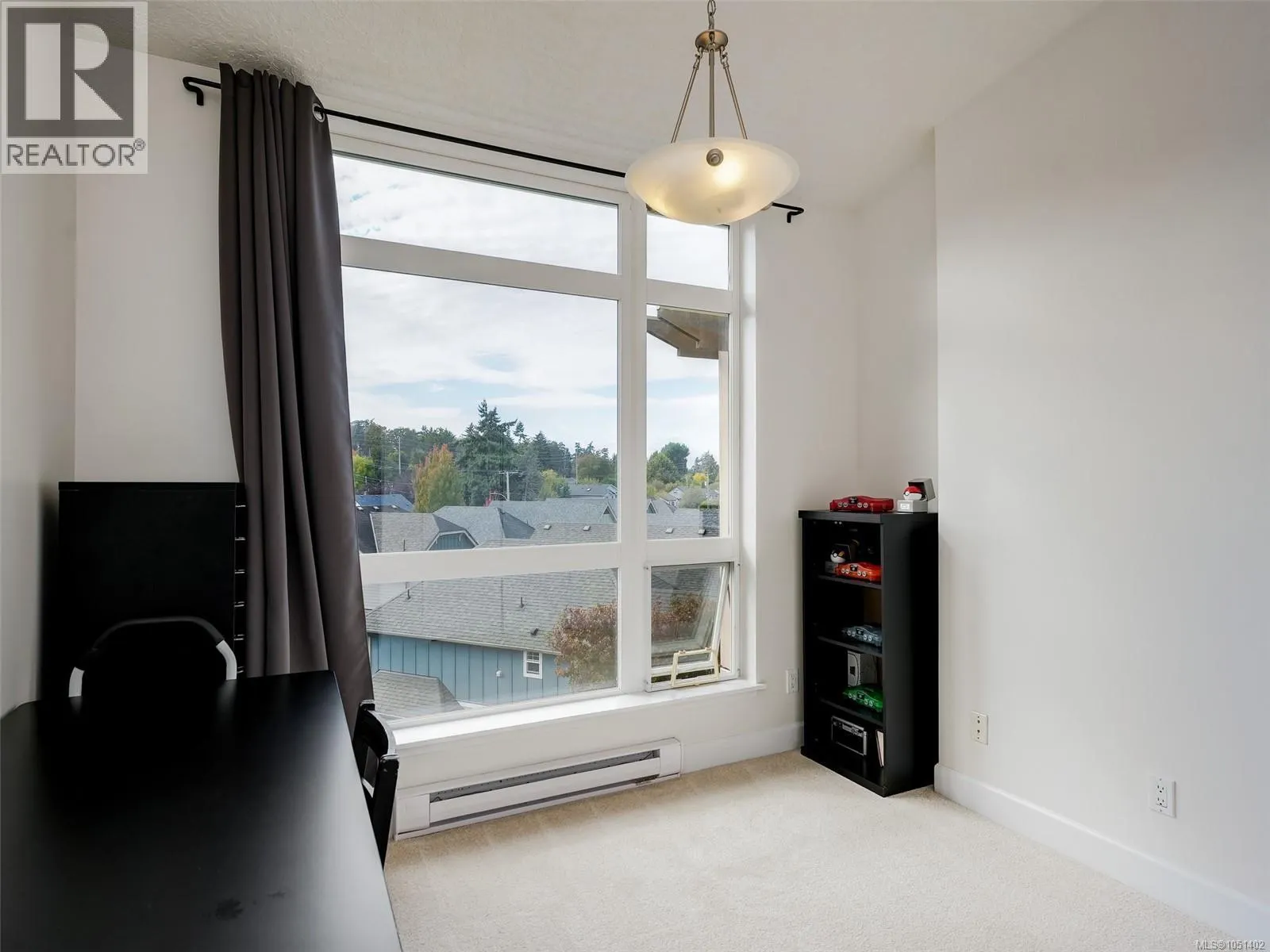 407 1156 Colville Rd
