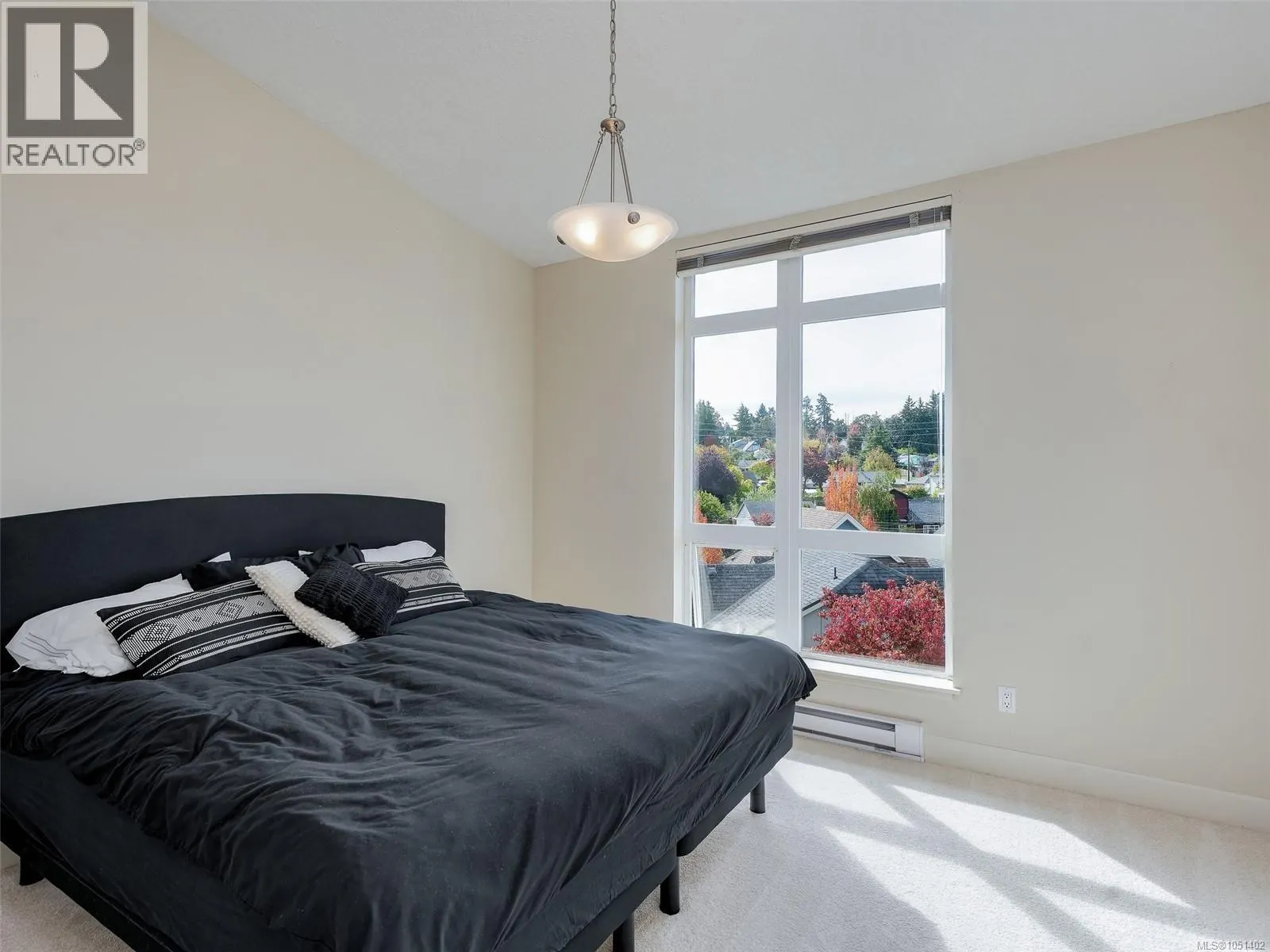 407 1156 Colville Rd