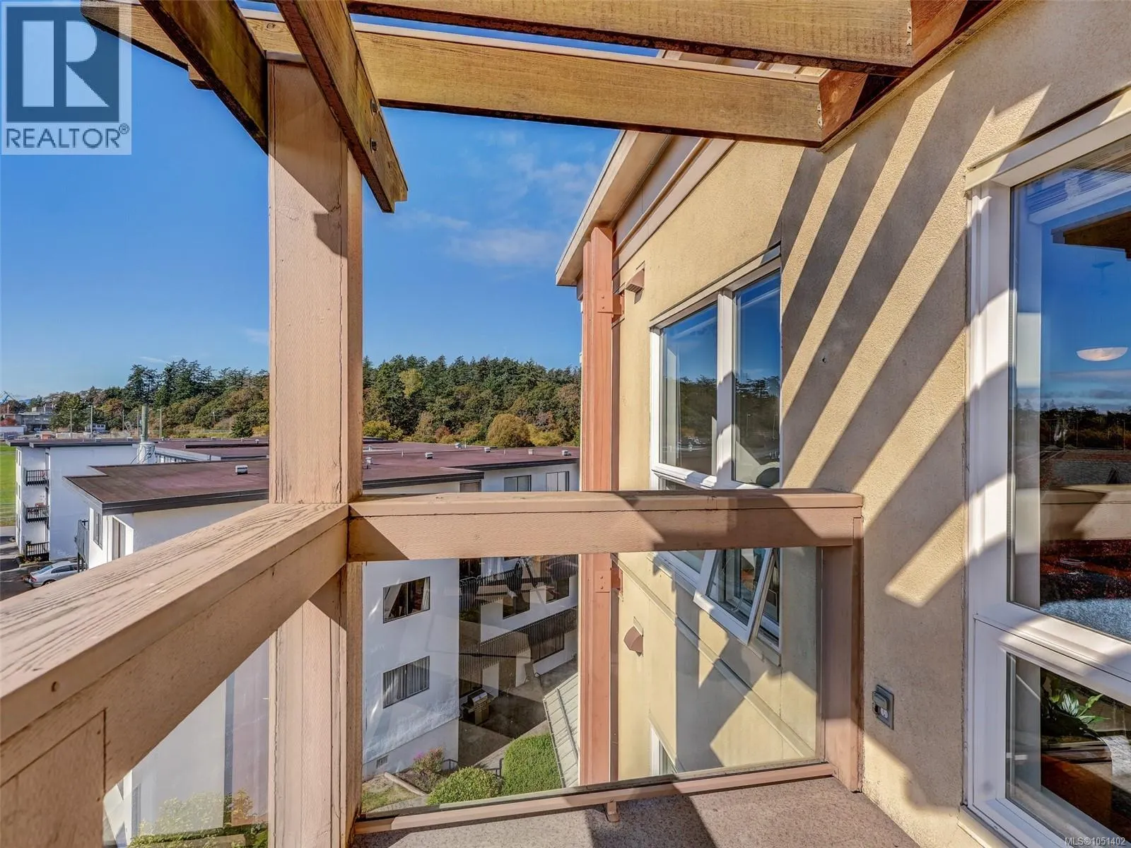 407 1156 Colville Rd