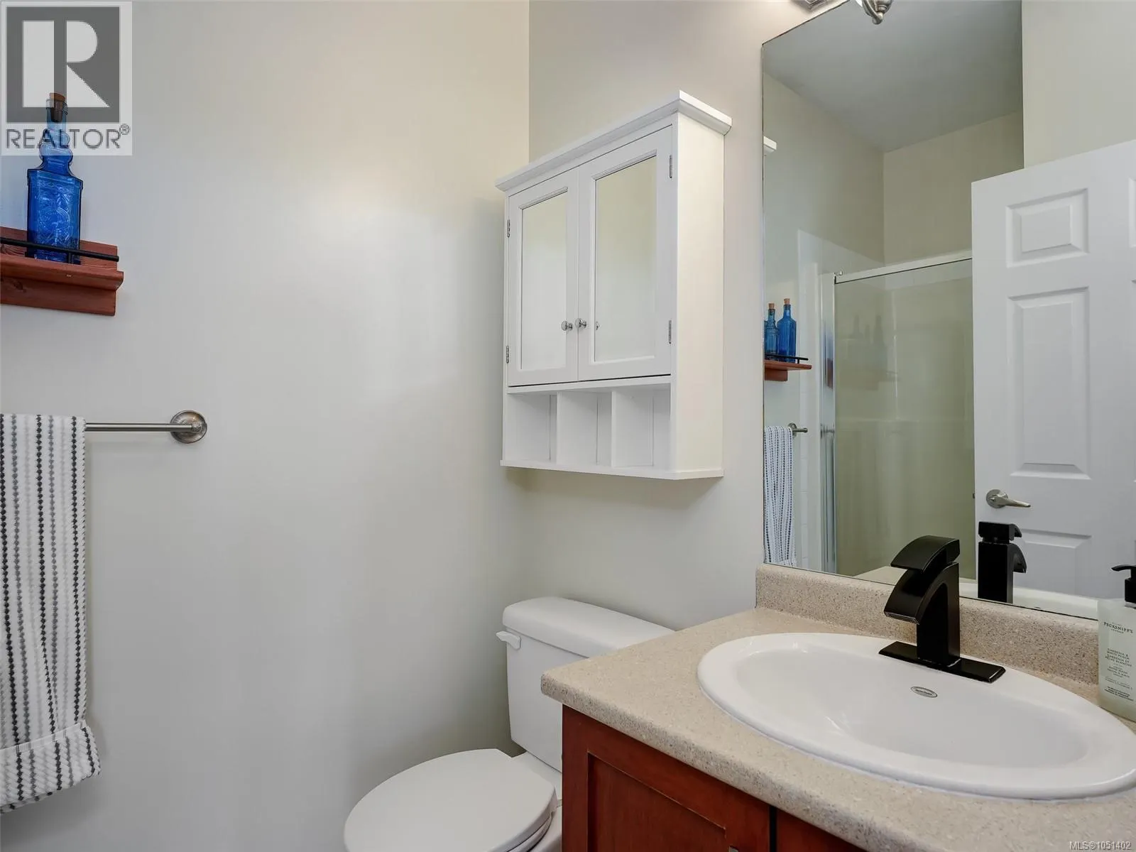407 1156 Colville Rd