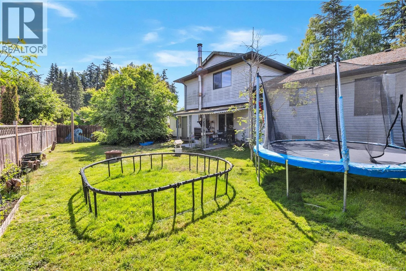 1591 Sharon Pl