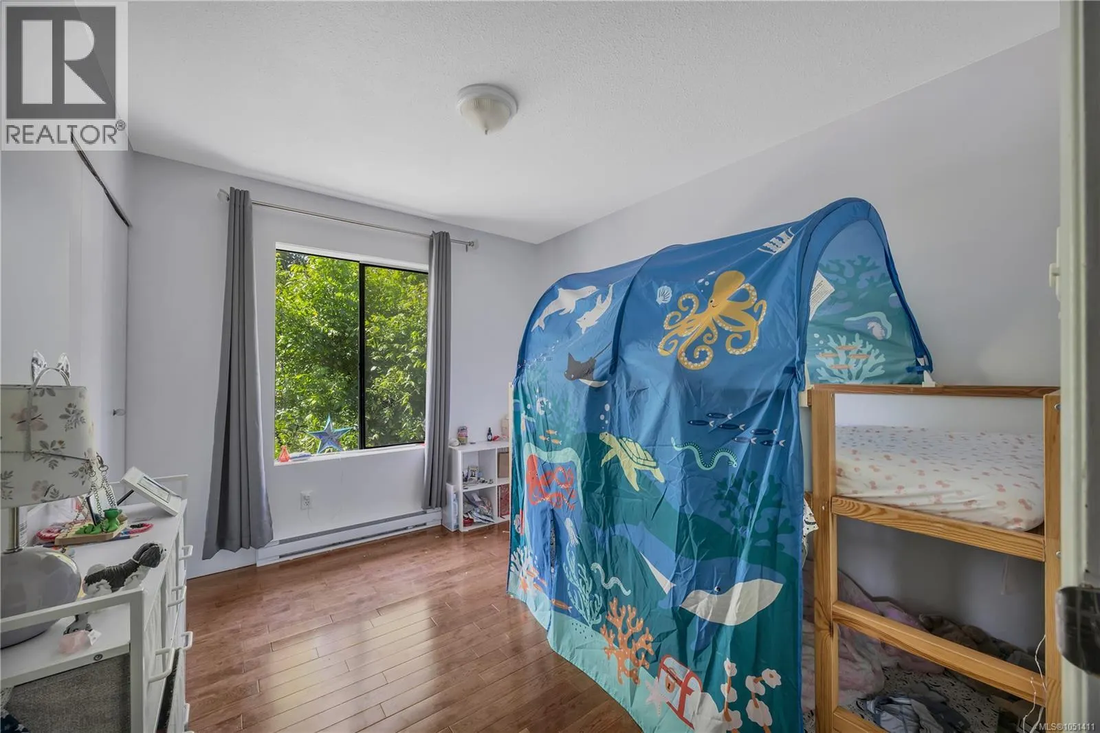 1591 Sharon Pl