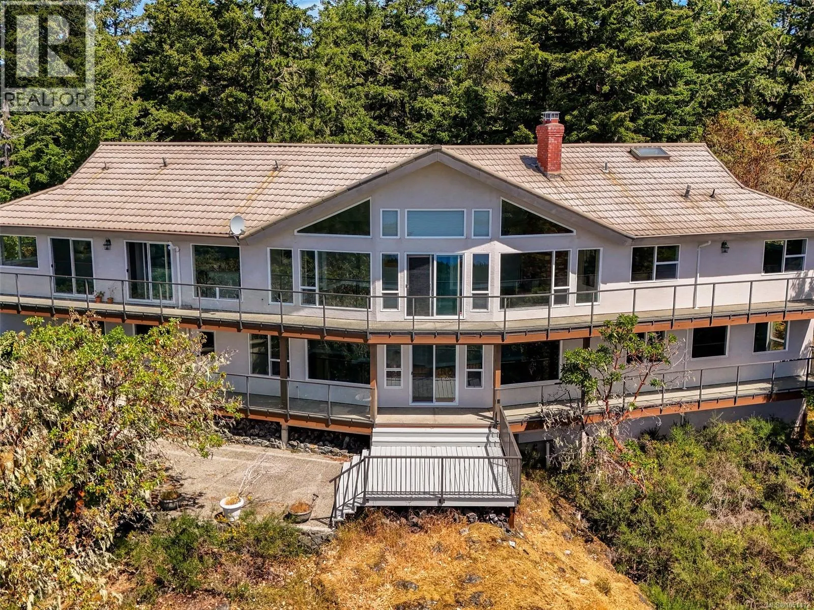560 Wilderness Pl