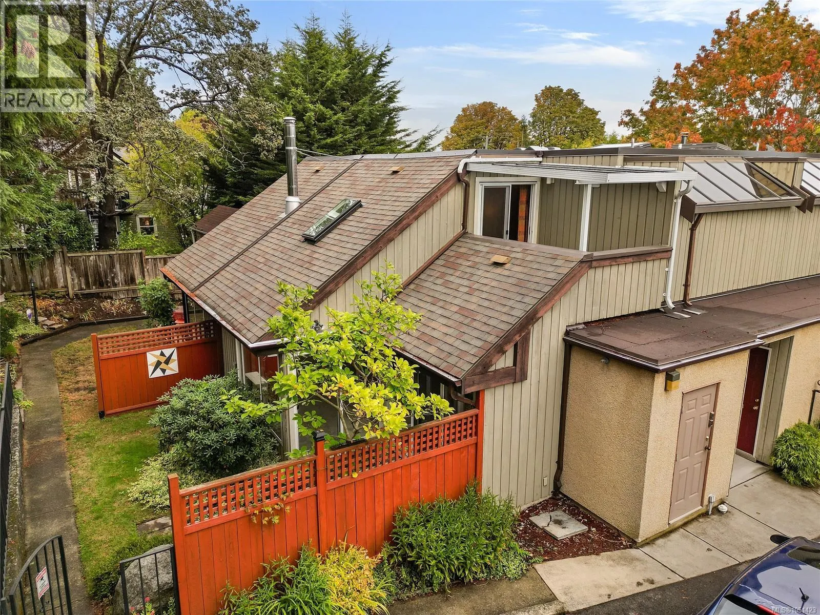 2310 Fernwood Rd
