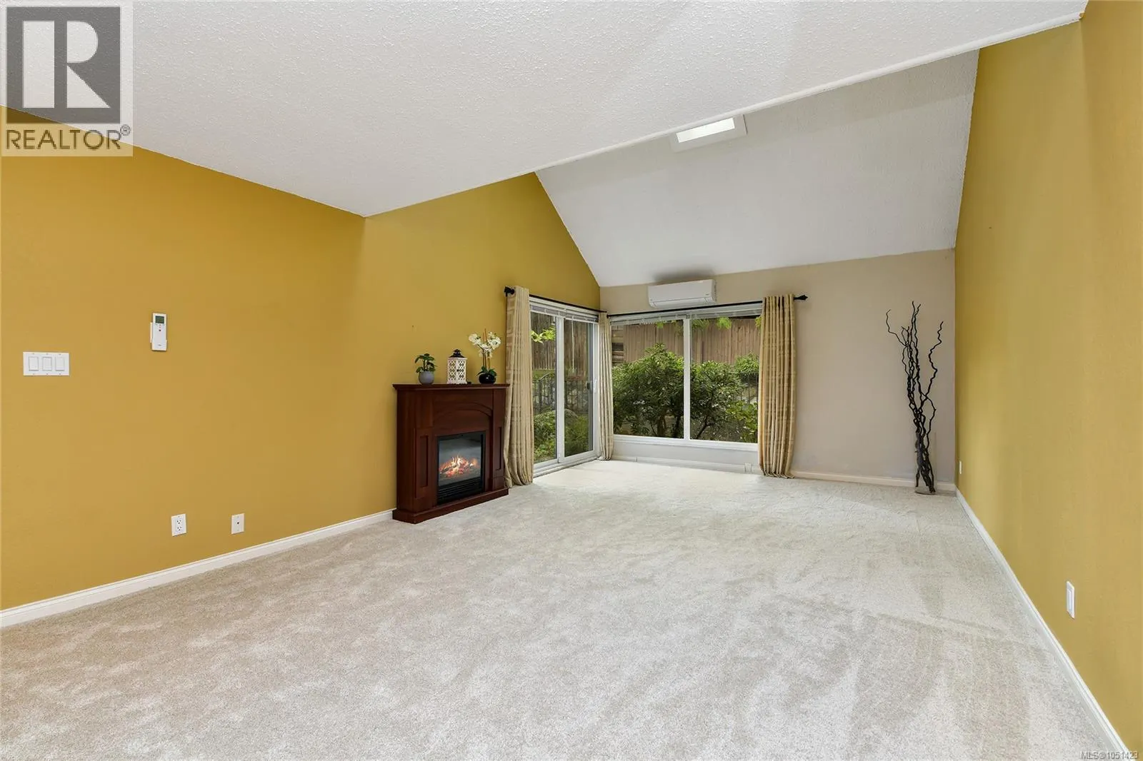2310 Fernwood Rd