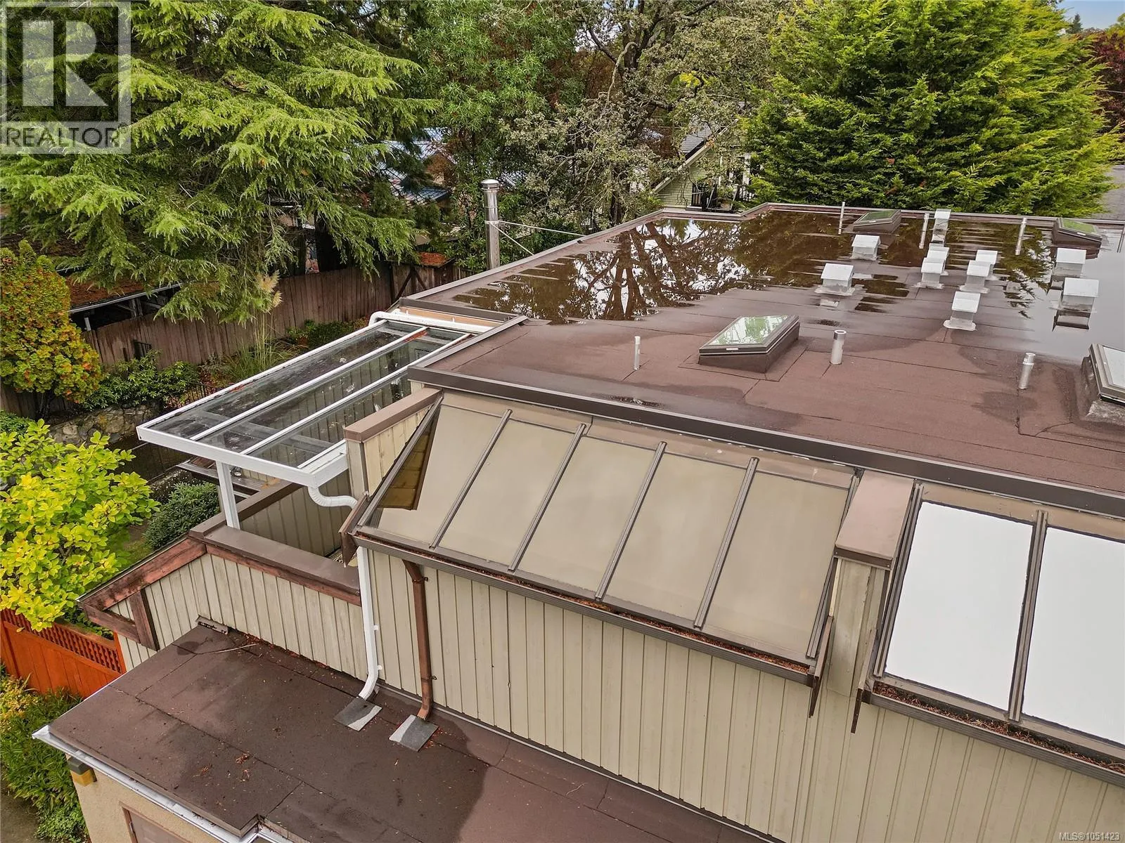 2310 Fernwood Rd