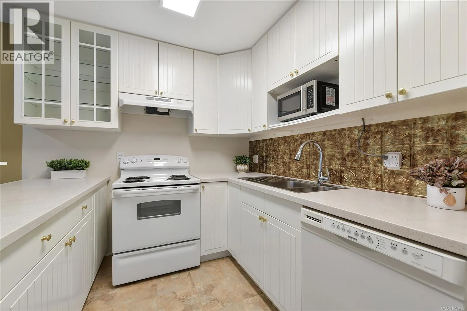 2310 Fernwood Rd