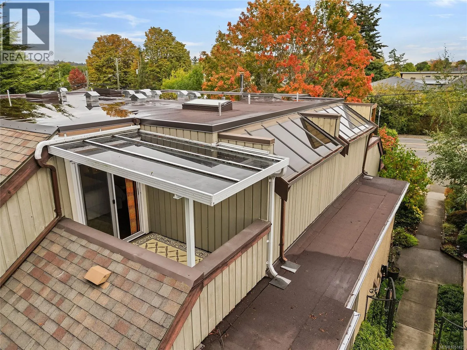 2310 Fernwood Rd