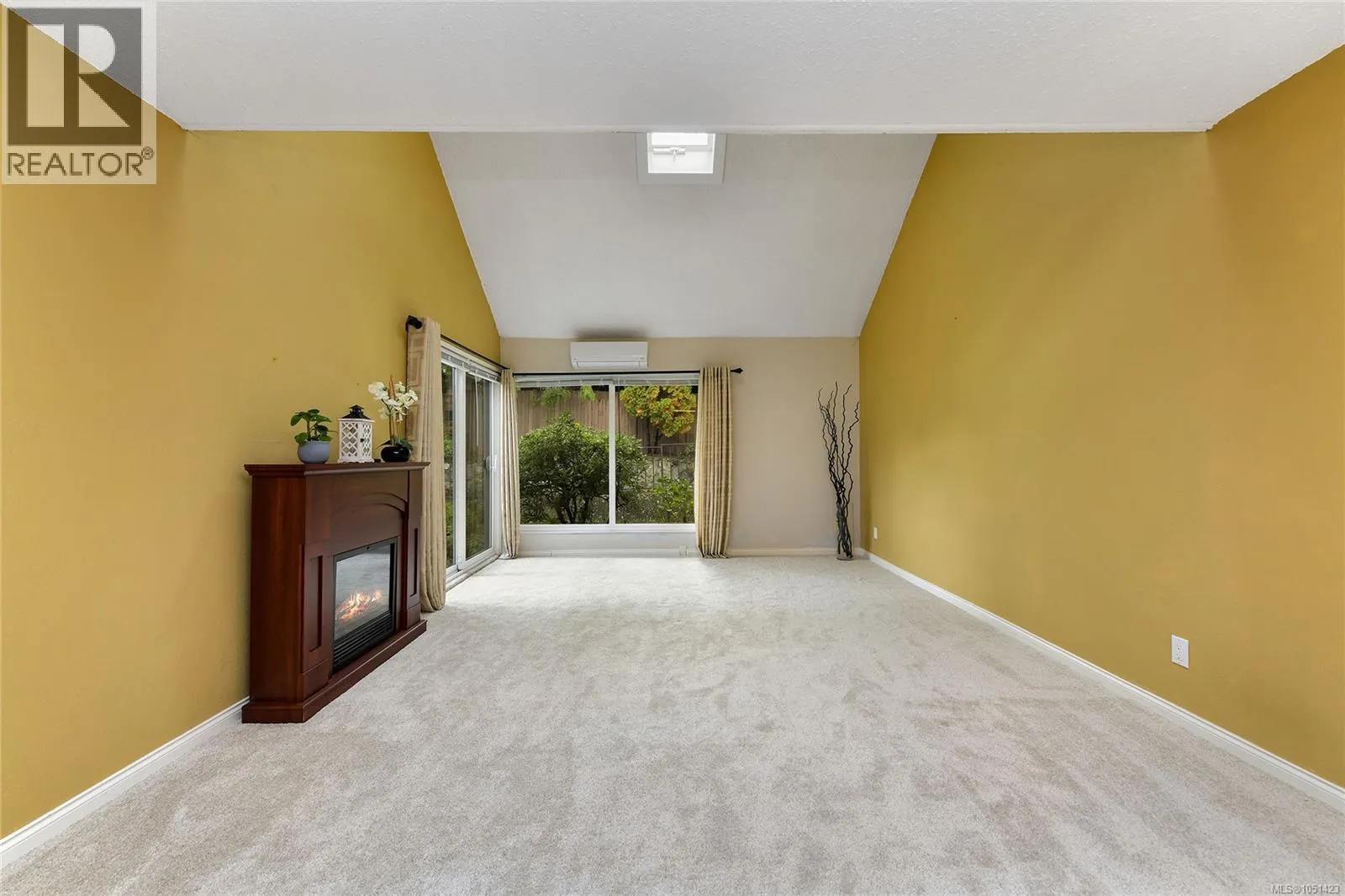 2310 Fernwood Rd