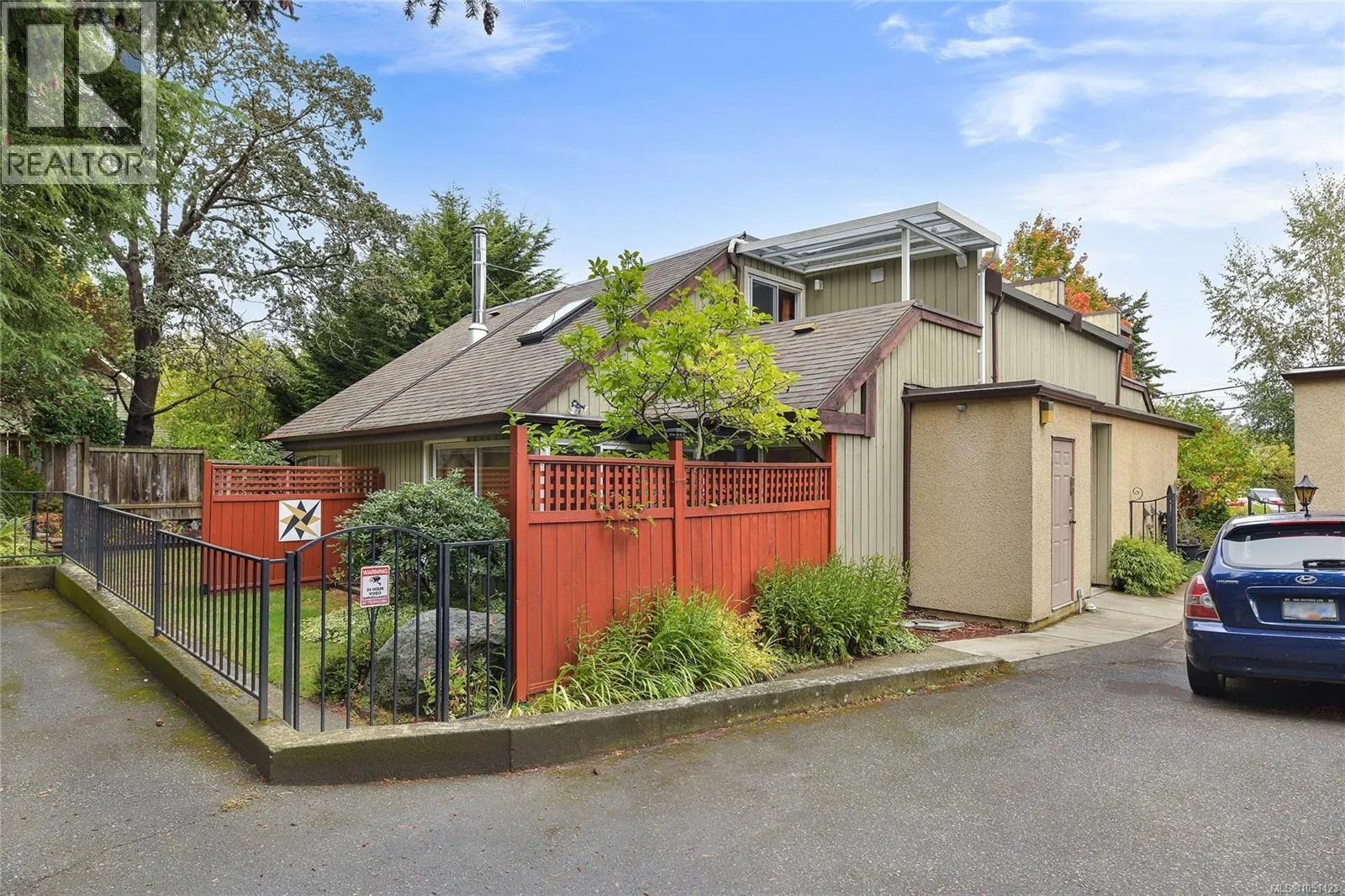 2310 Fernwood Rd