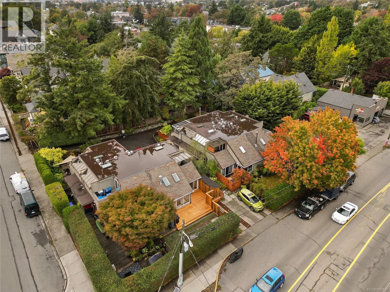2310 Fernwood Rd