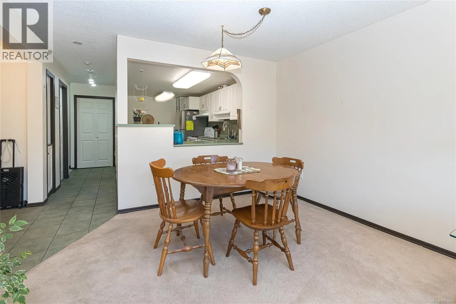 105 10461 Resthaven Dr