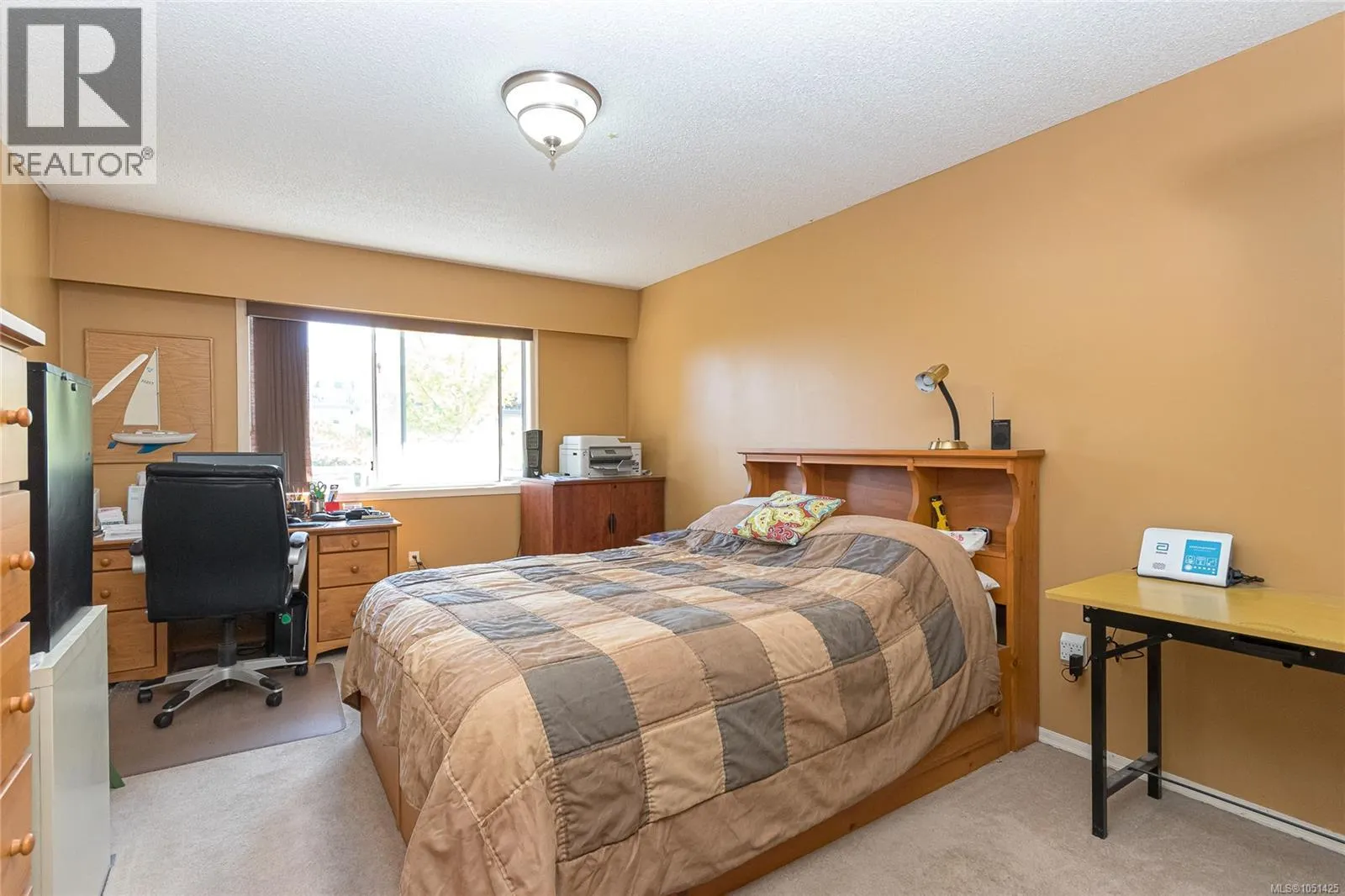 105 10461 Resthaven Dr