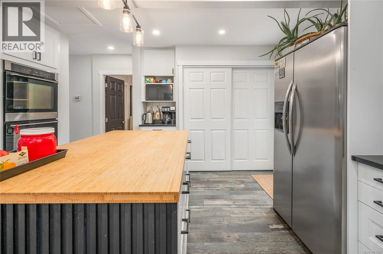 262 Villa Rd