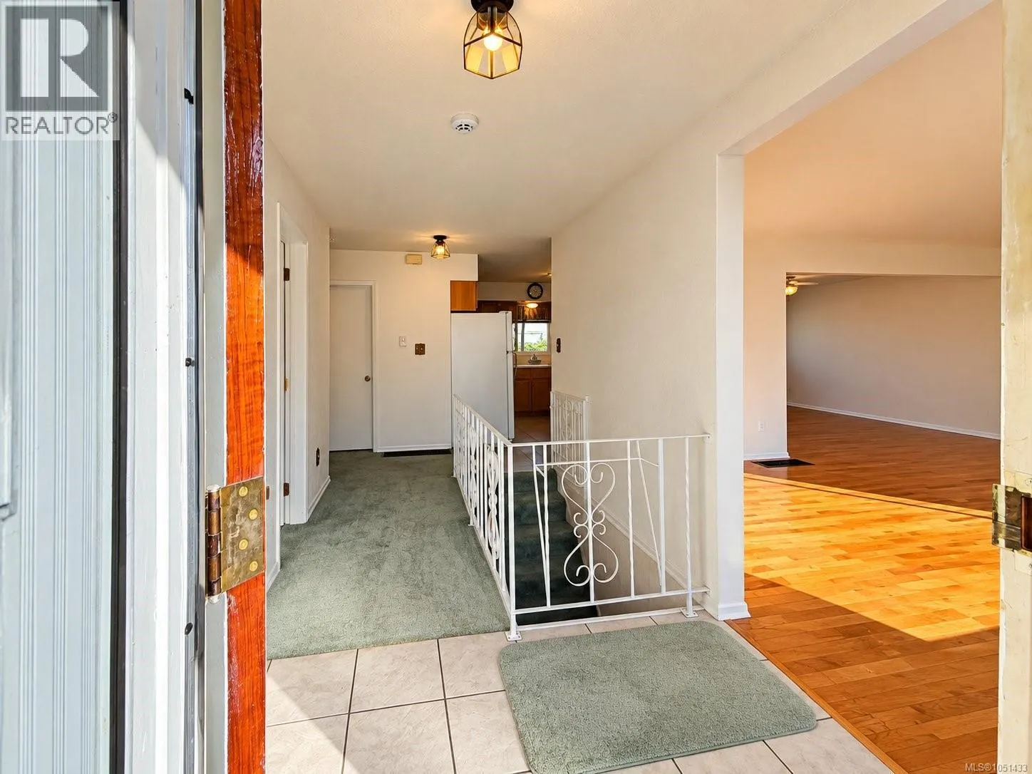 2433 5th Ave