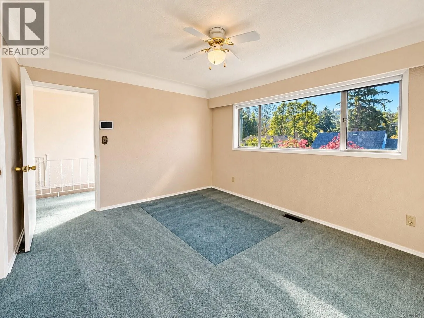 2433 5th Ave