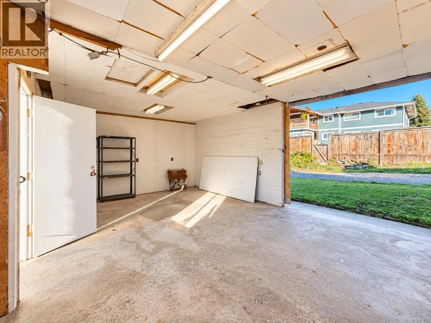 2433 5th Ave