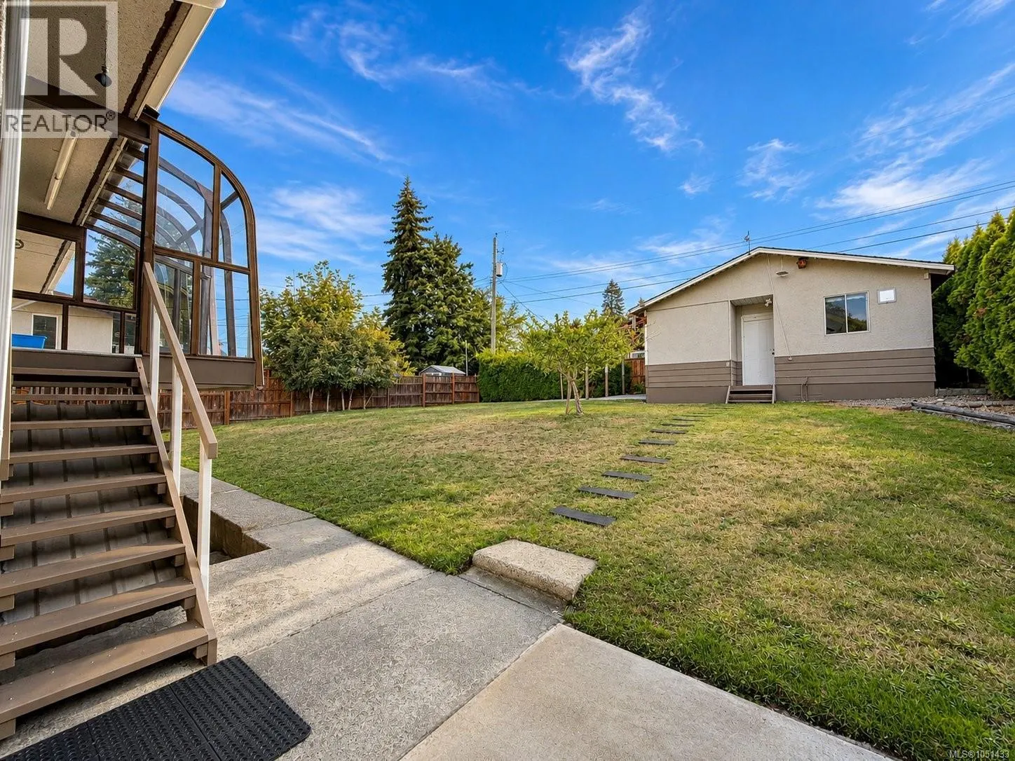 2433 5th Ave
