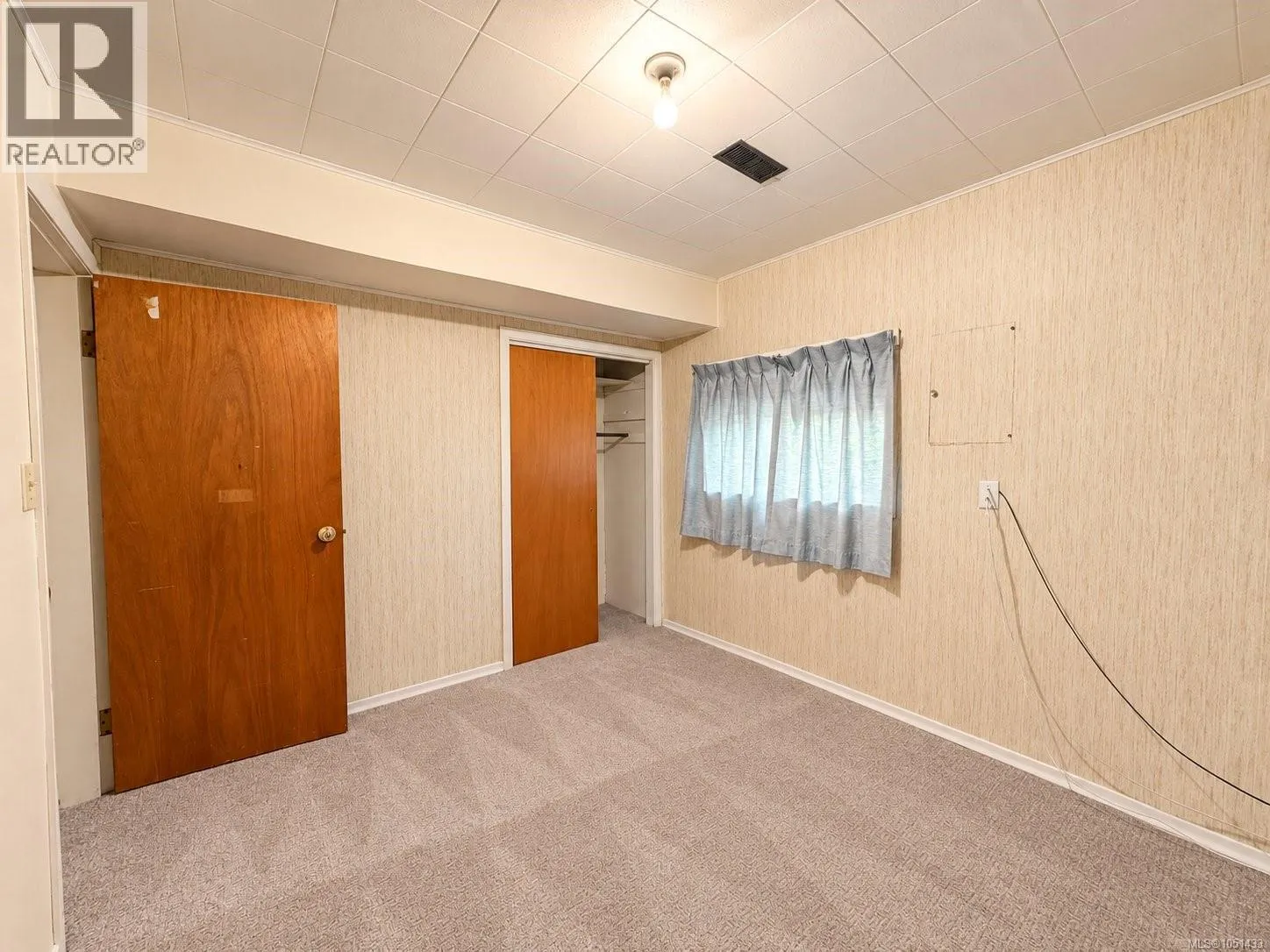 2433 5th Ave