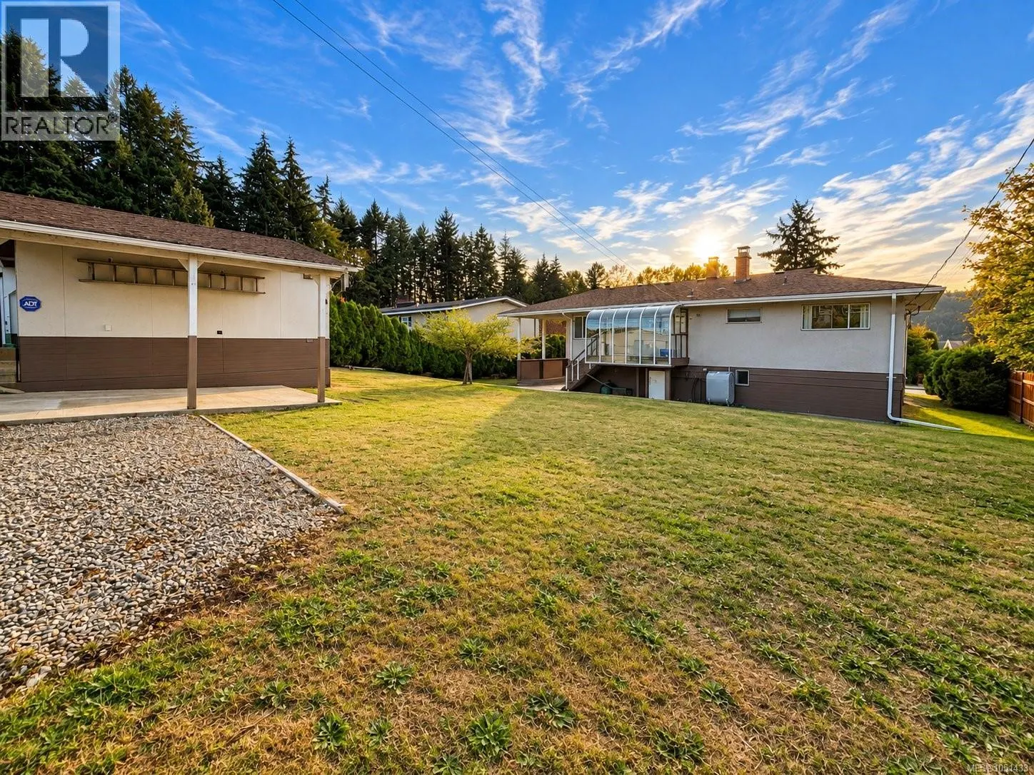 2433 5th Ave