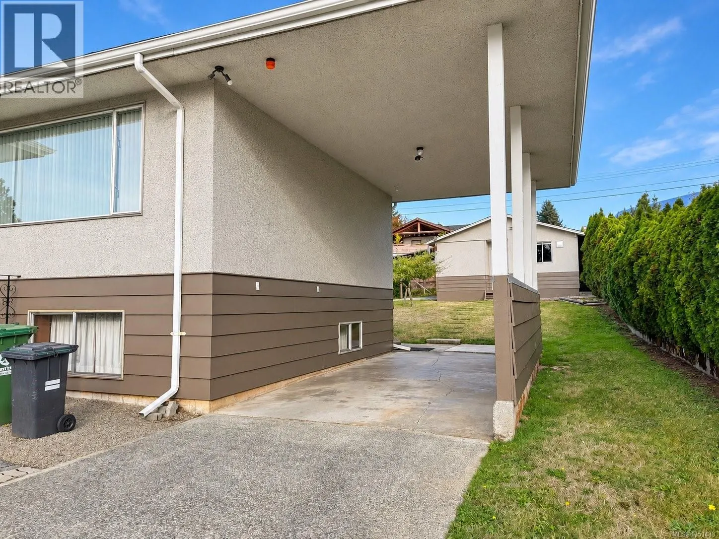 2433 5th Ave