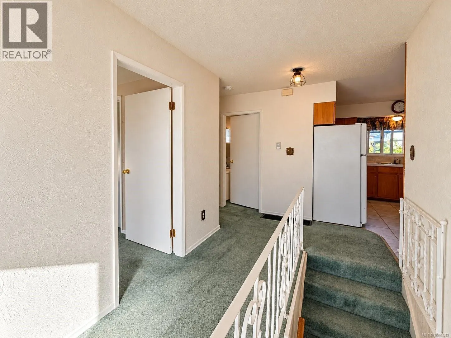 2433 5th Ave