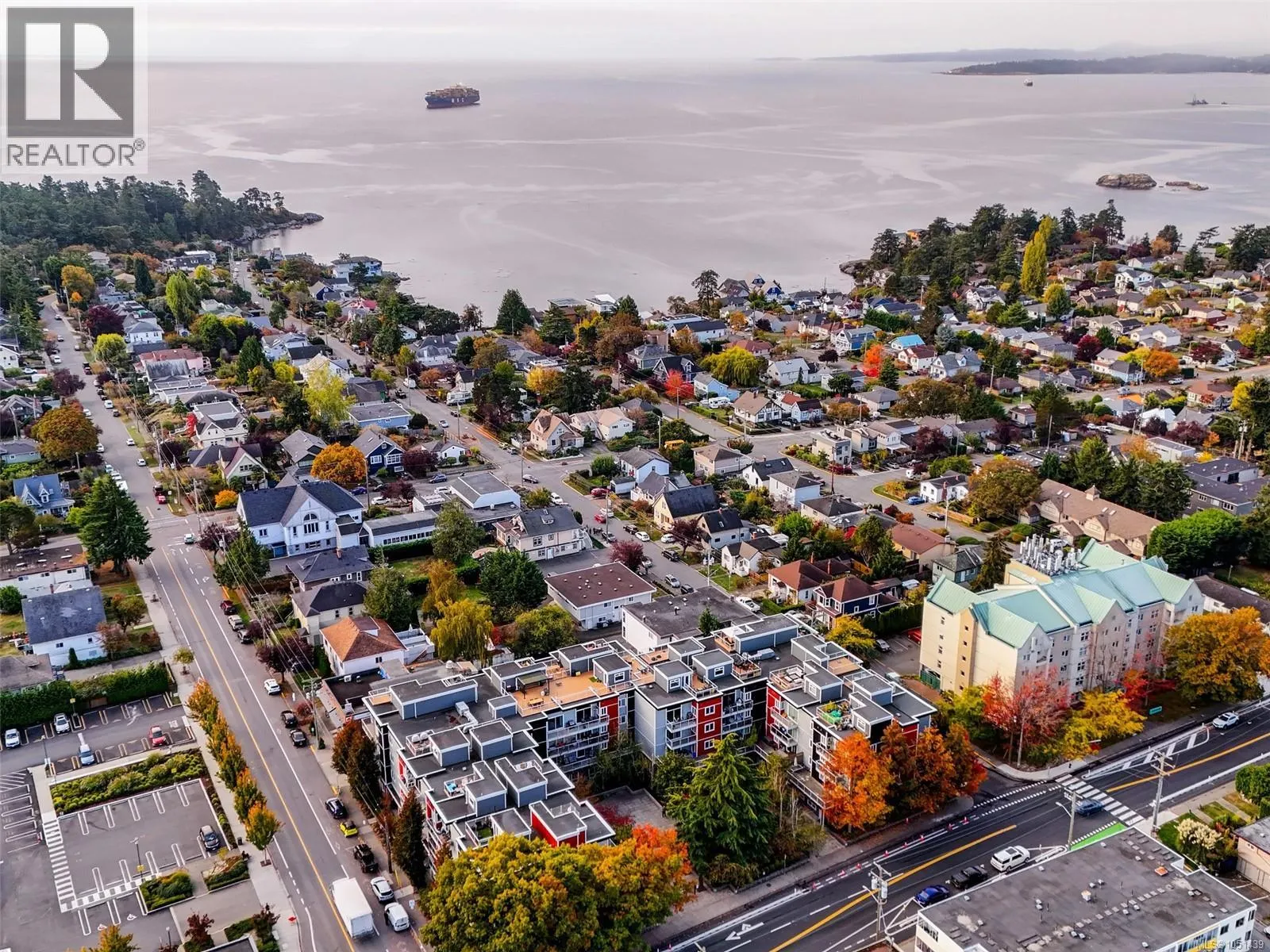 210 1315 Esquimalt Rd