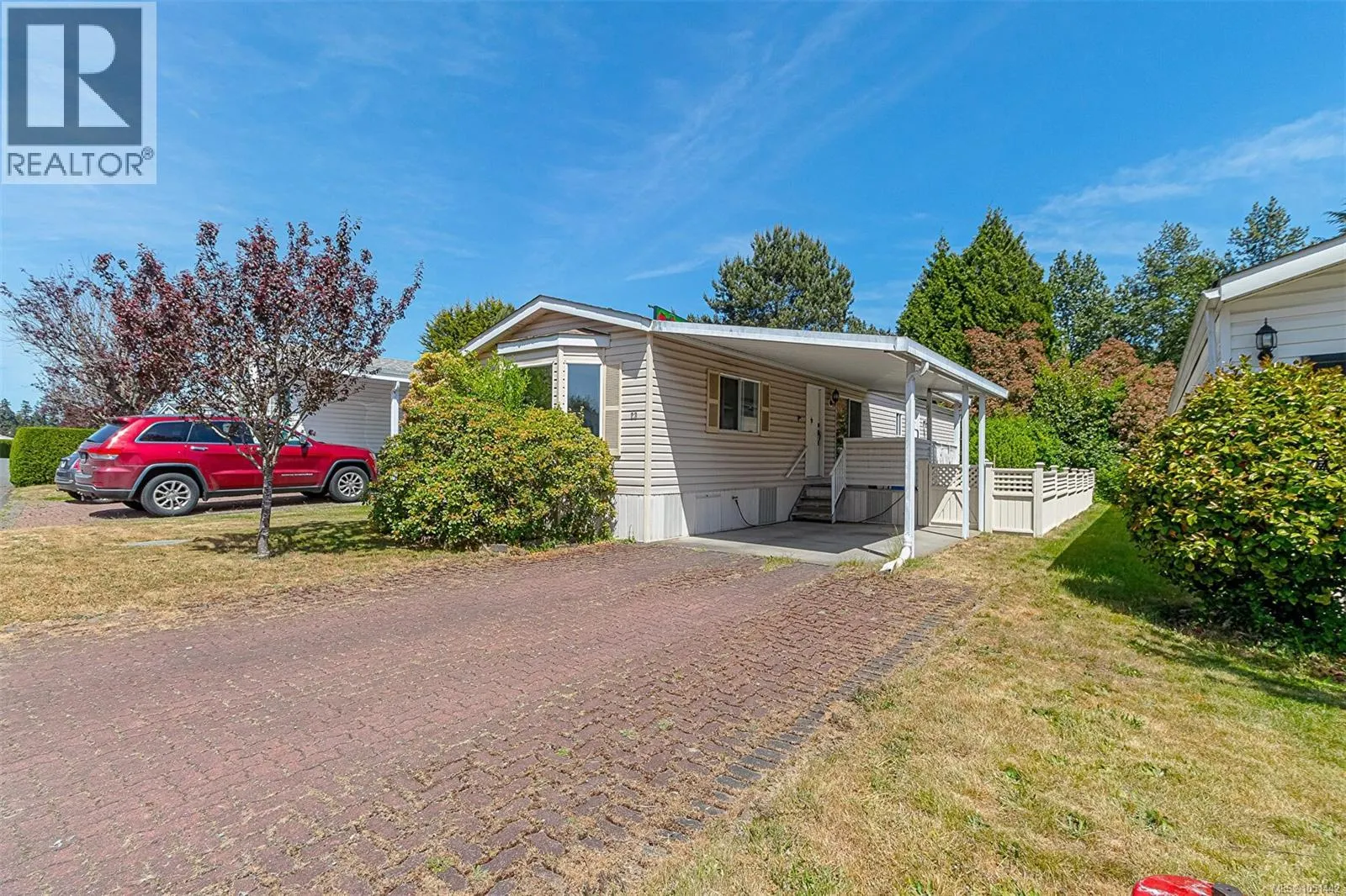 23 7583 Central Saanich Rd