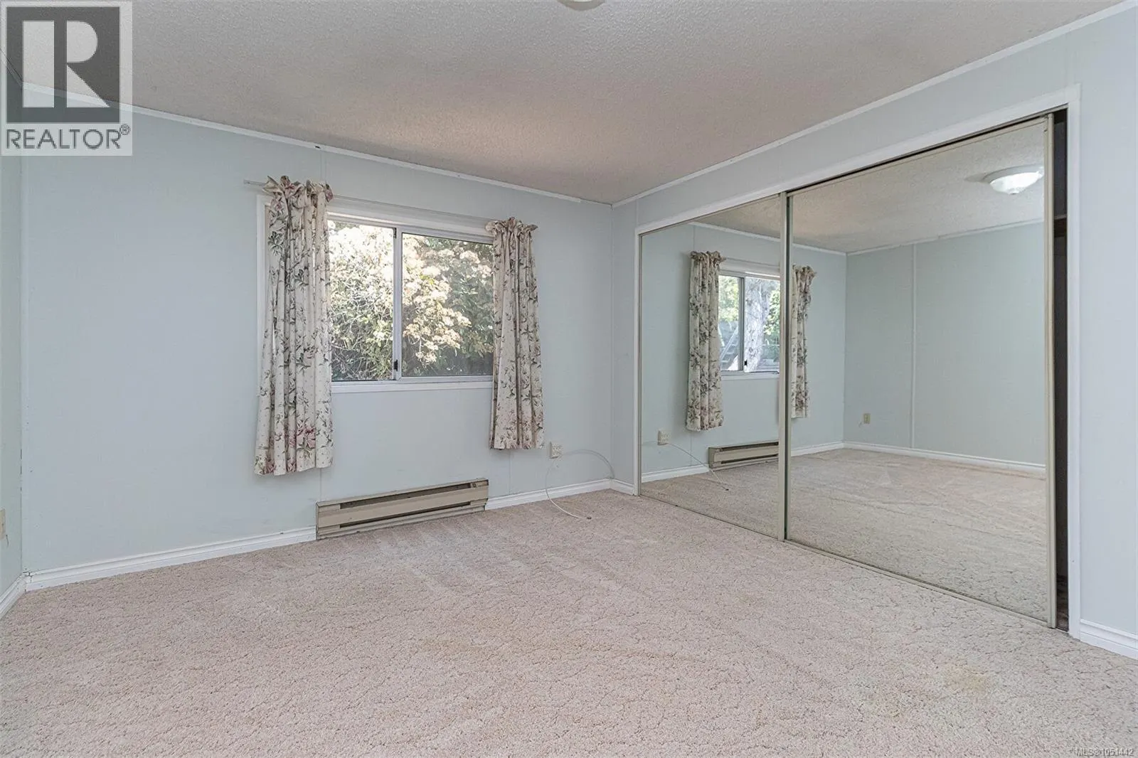 23 7583 Central Saanich Rd