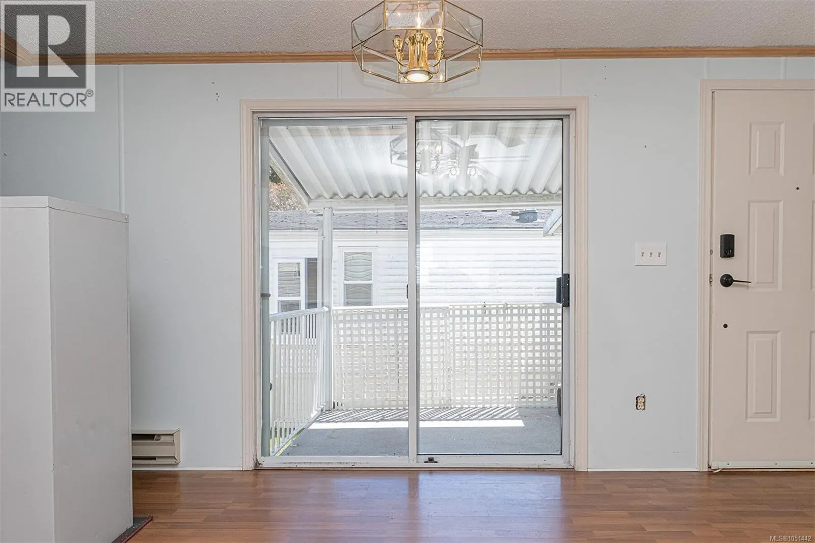 23 7583 Central Saanich Rd