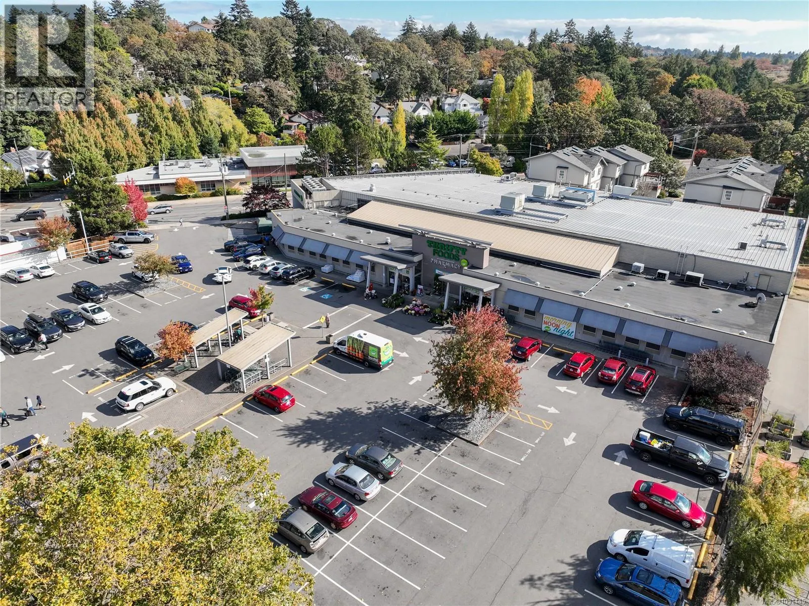 203 3460 Quadra St