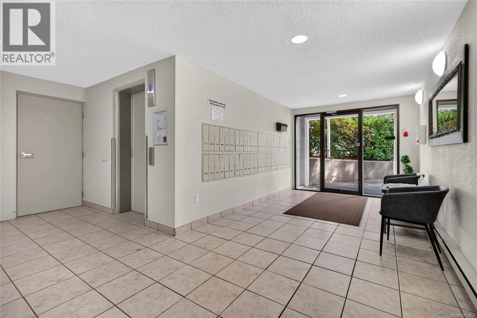 407 175 Centennial Dr