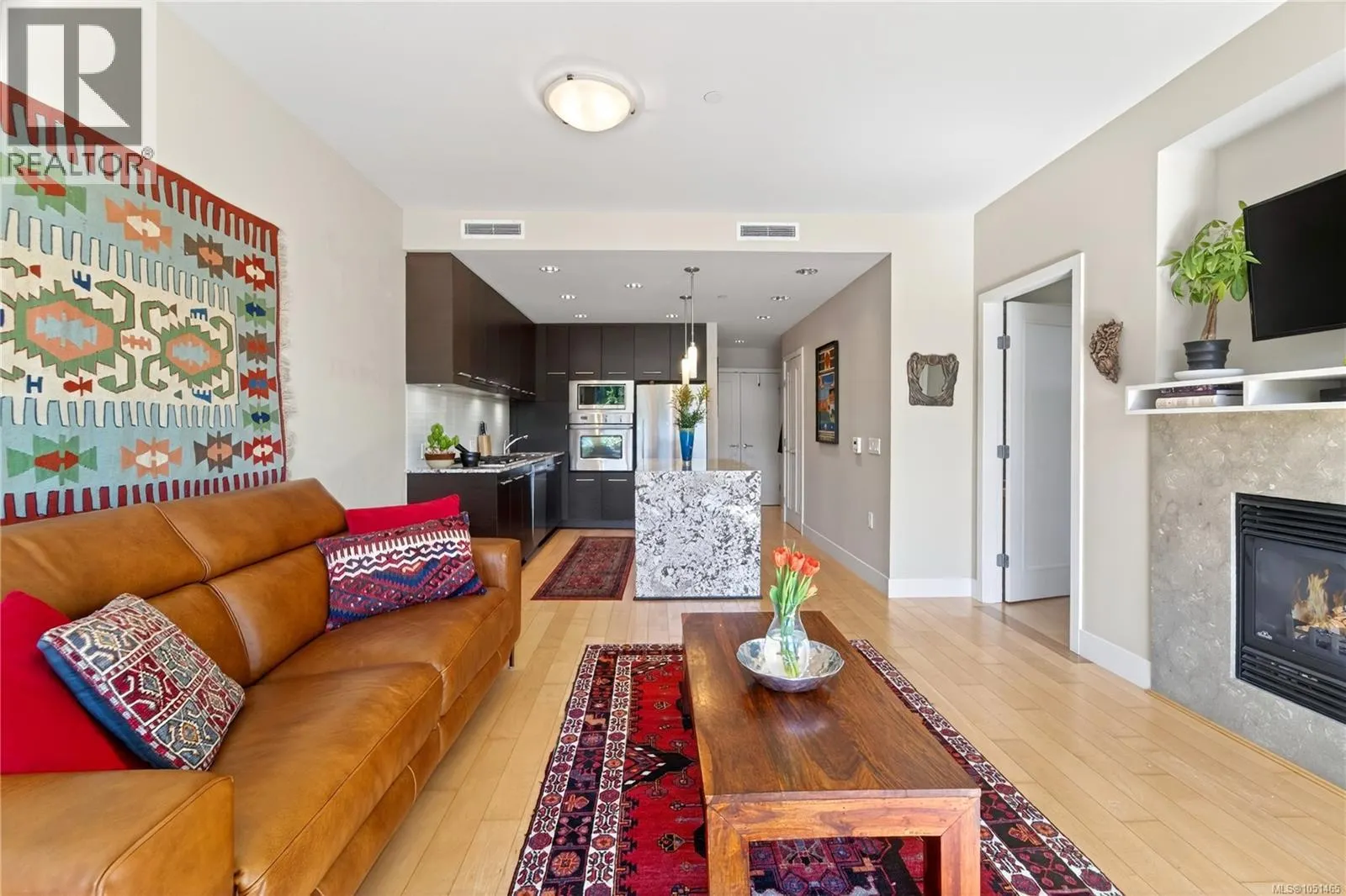 204 3223 Selleck Way