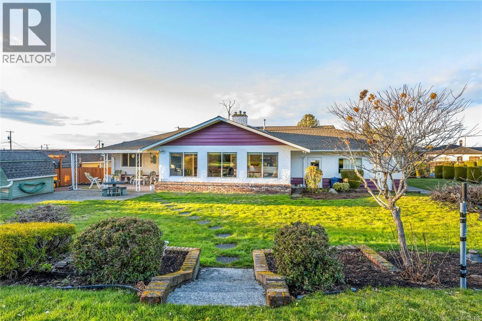 260 Elizabeth Ave