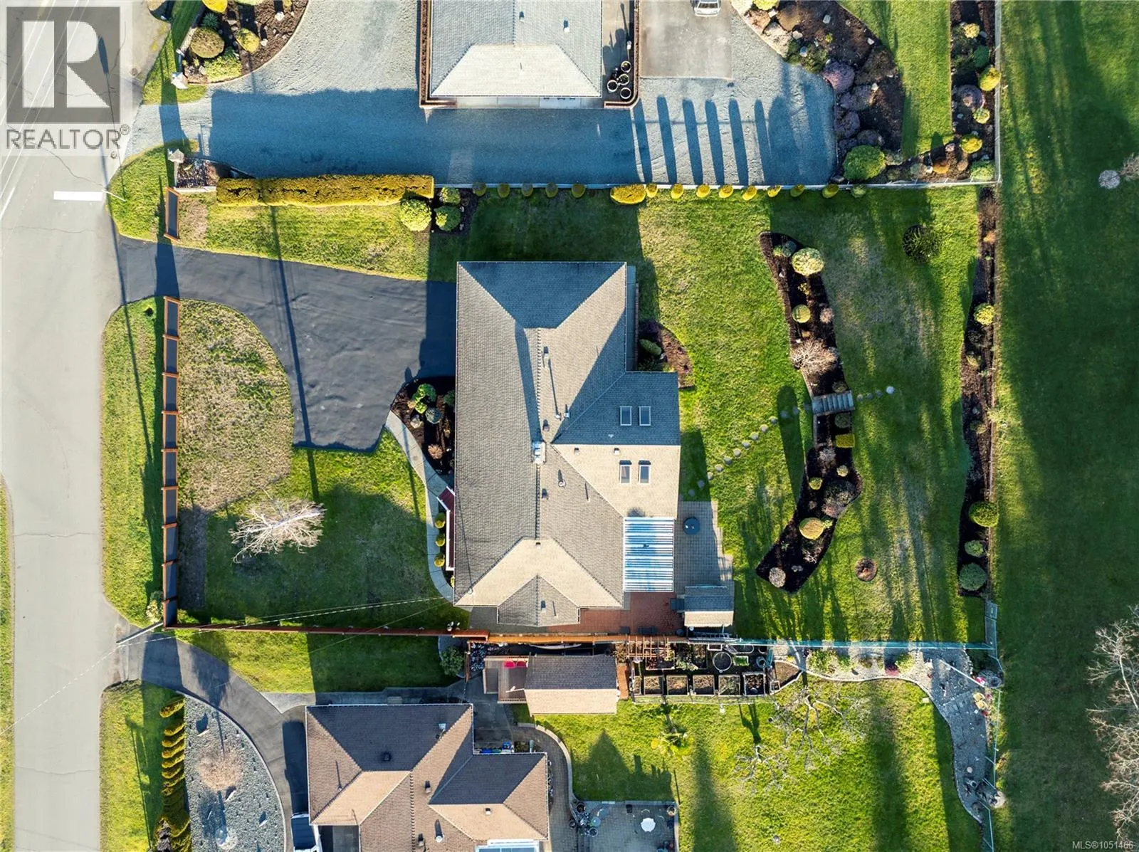 260 Elizabeth Ave