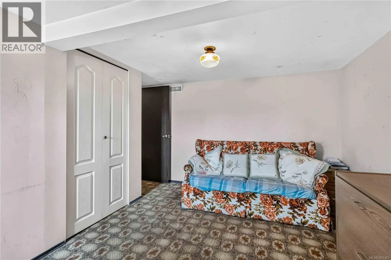3441 Lovat Ave