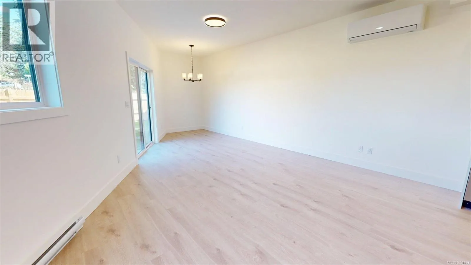 2322 Sparrow Lane