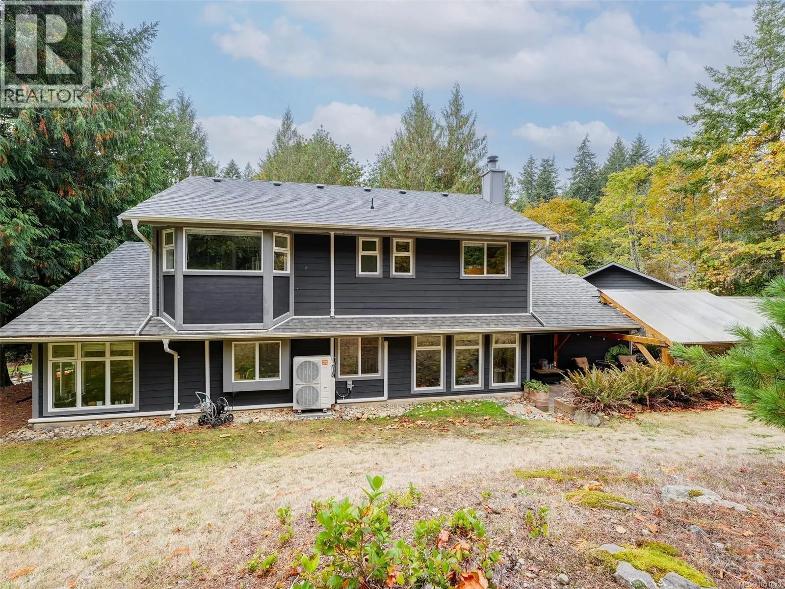 905 Worrall Dr