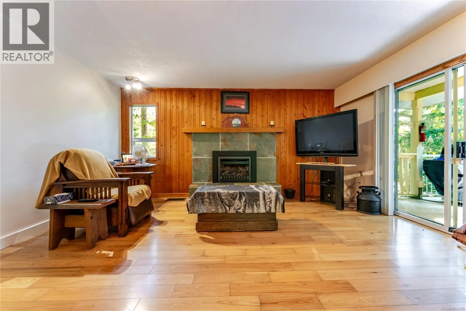 1970 Lands End Rd
