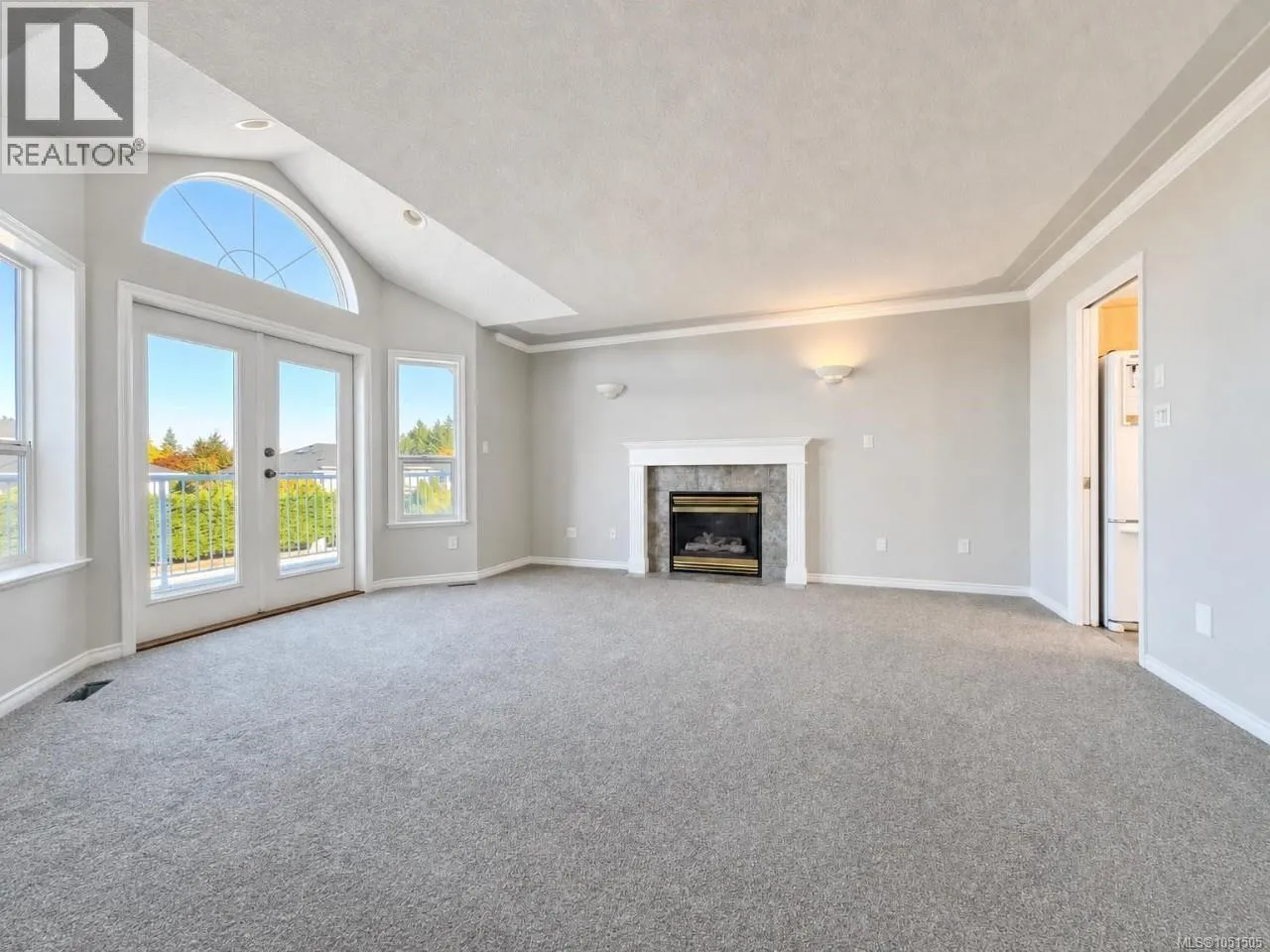 6083 Sierra Way