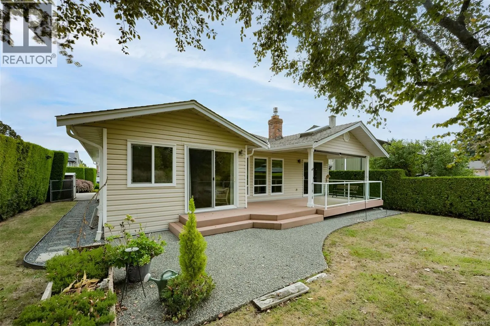1309 Layritz Pl