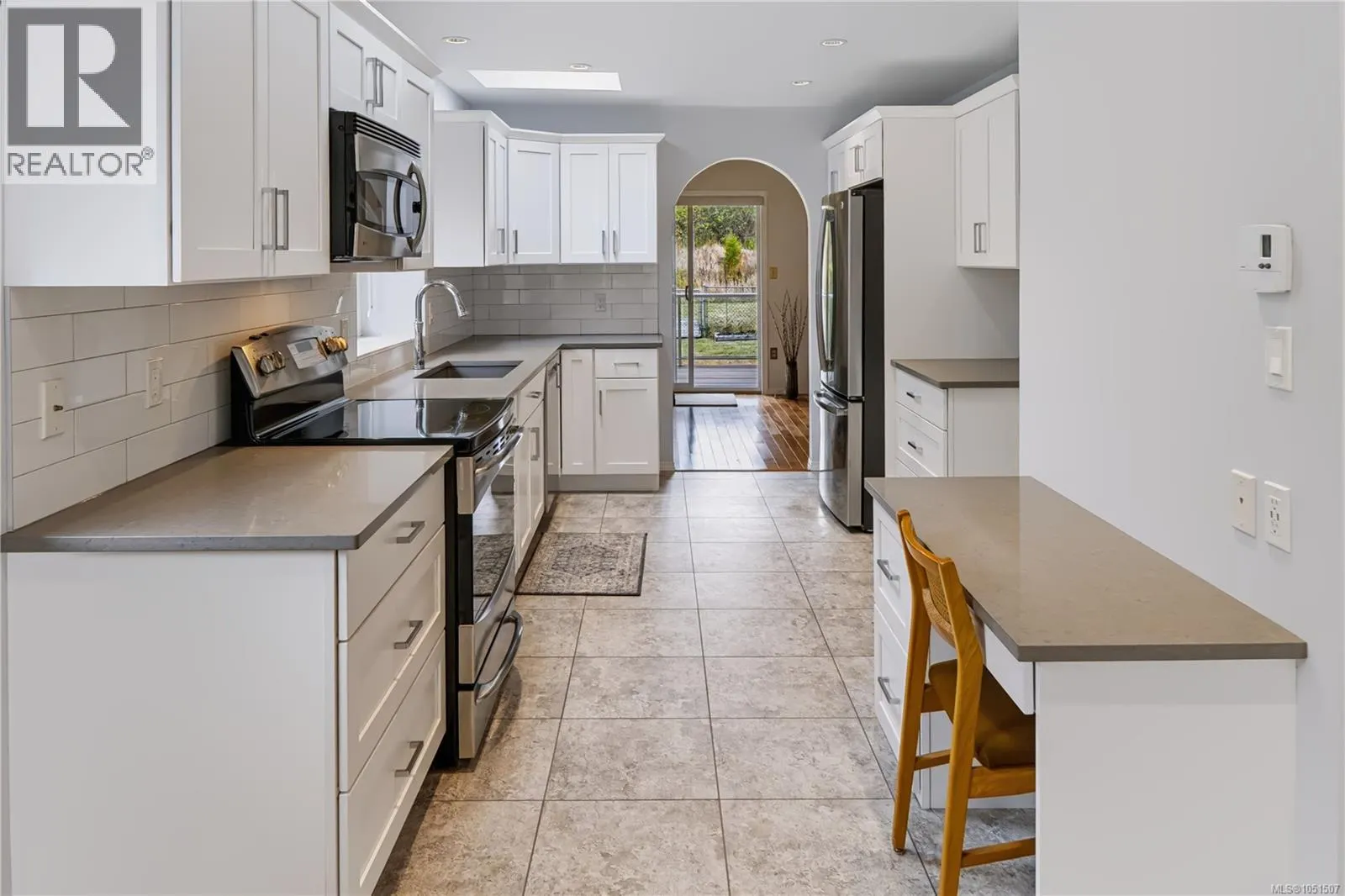 1309 Layritz Pl