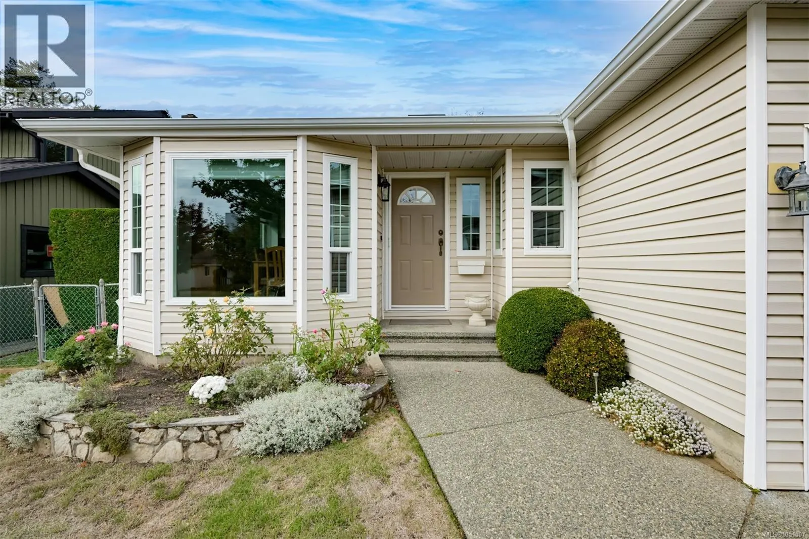 1309 Layritz Pl