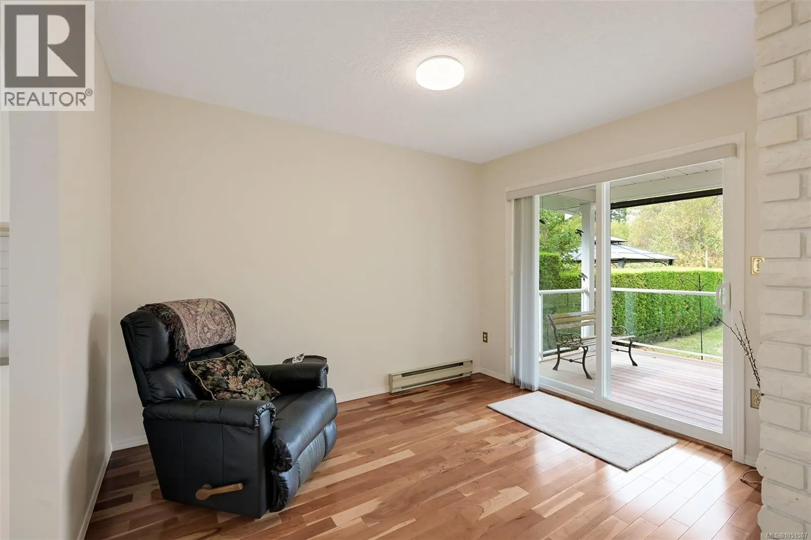 1309 Layritz Pl