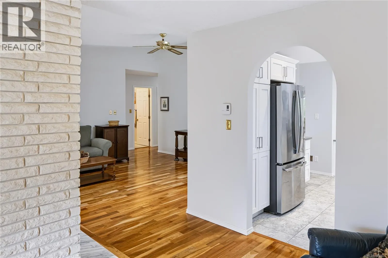 1309 Layritz Pl