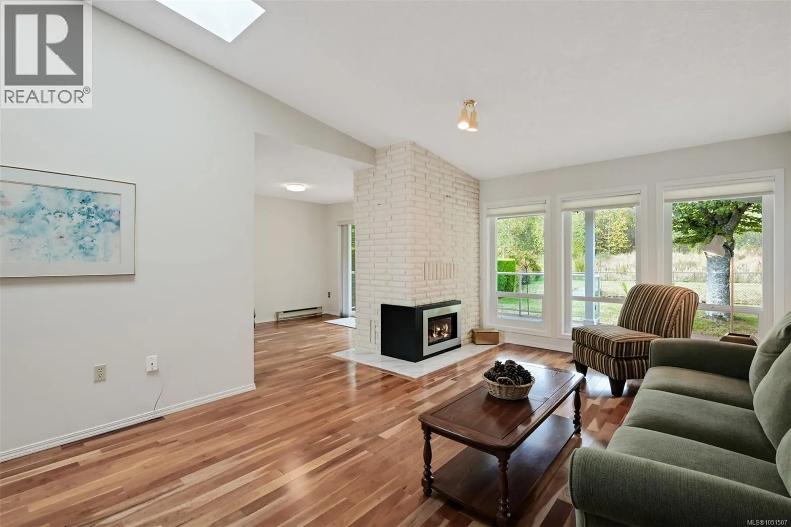 1309 Layritz Pl