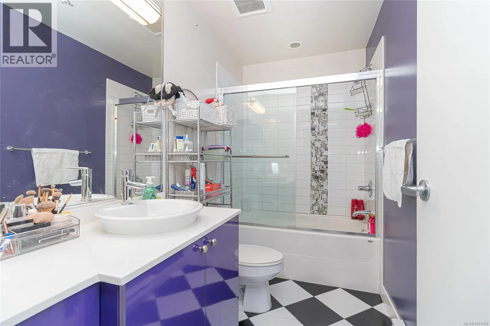 201 4030 Borden St