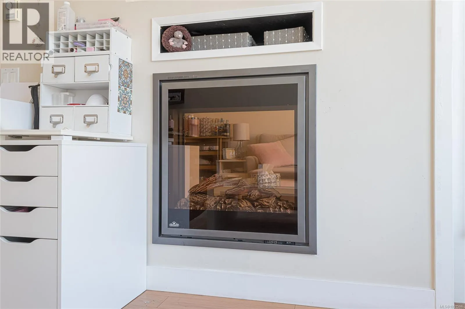 201 4030 Borden St
