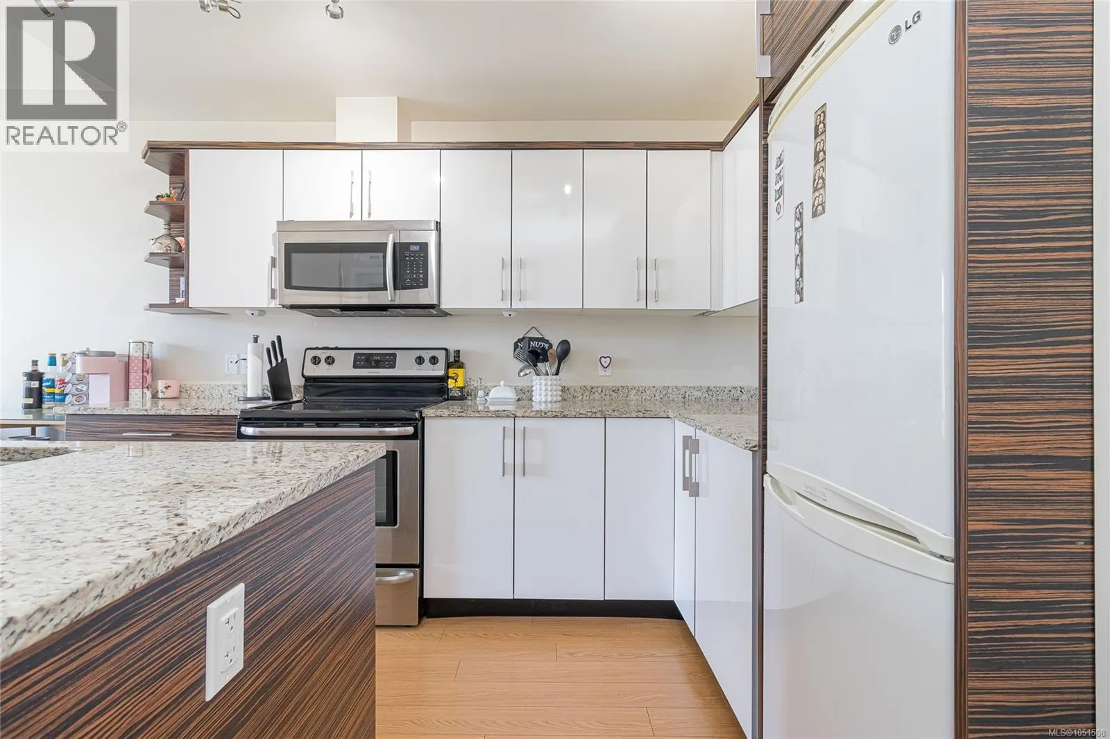 201 4030 Borden St